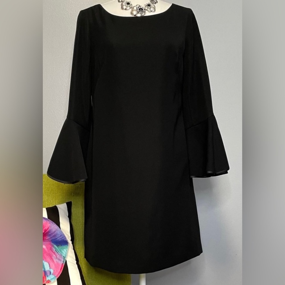 White House Black Market WHBM Long Bell Sleeve Shift Dress Size 6